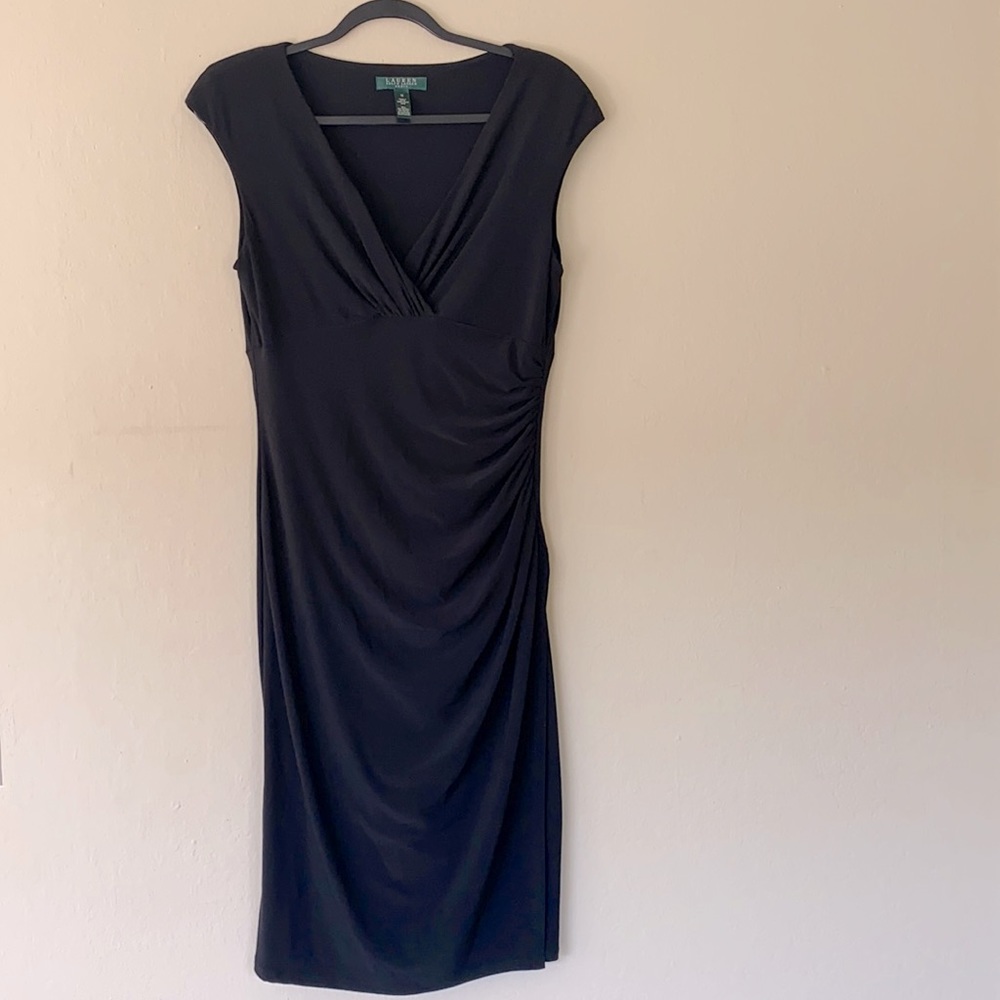LAUREN RAPLH LAUREN V-Neck Wrap Dress w. Ruching